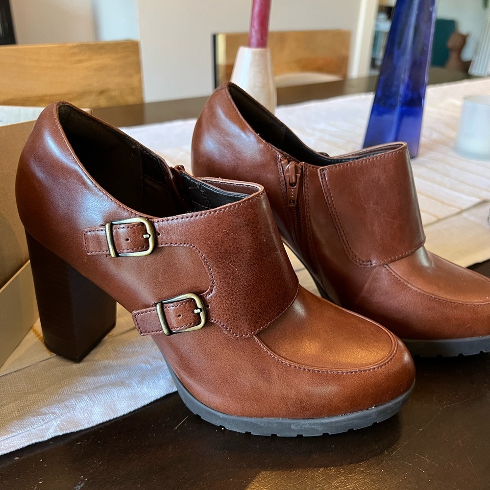 Clarks Heels